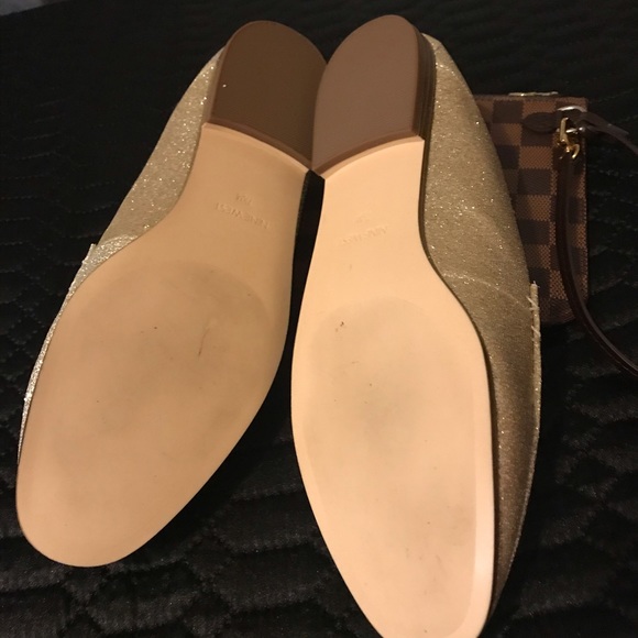 Shoes - Picture 3 of 3